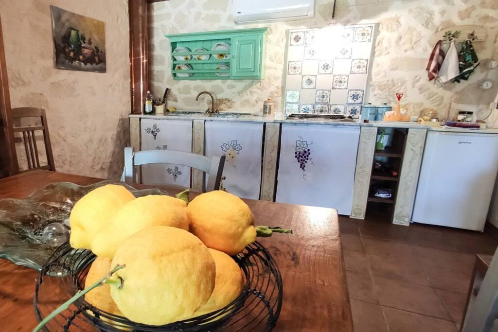 Villa Neli, Palazzolo Acreide, Siracusa, Hot Tub, Wi-Fi & Parking Luaran gambar