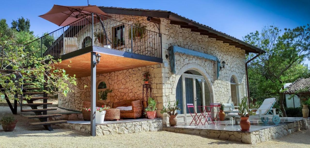 Villa Neli, Palazzolo Acreide, Siracusa, Hot Tub, Wi-Fi & Parking Luaran gambar