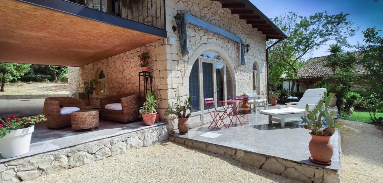 Villa Neli, Palazzolo Acreide, Siracusa, Hot Tub, Wi-Fi & Parking Luaran gambar
